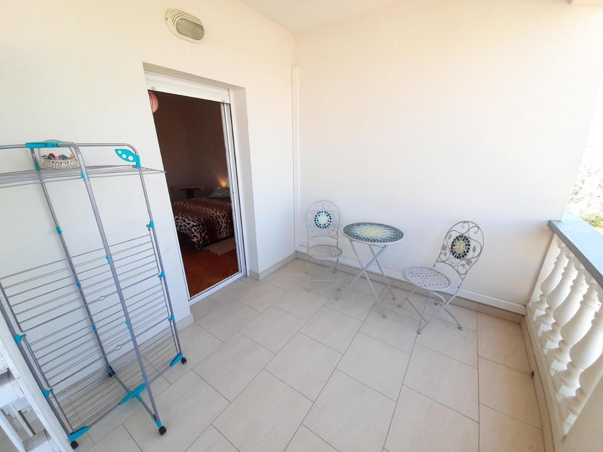 Perica Apartment And Perica Room With Separate Entrance 자다르 외부 사진