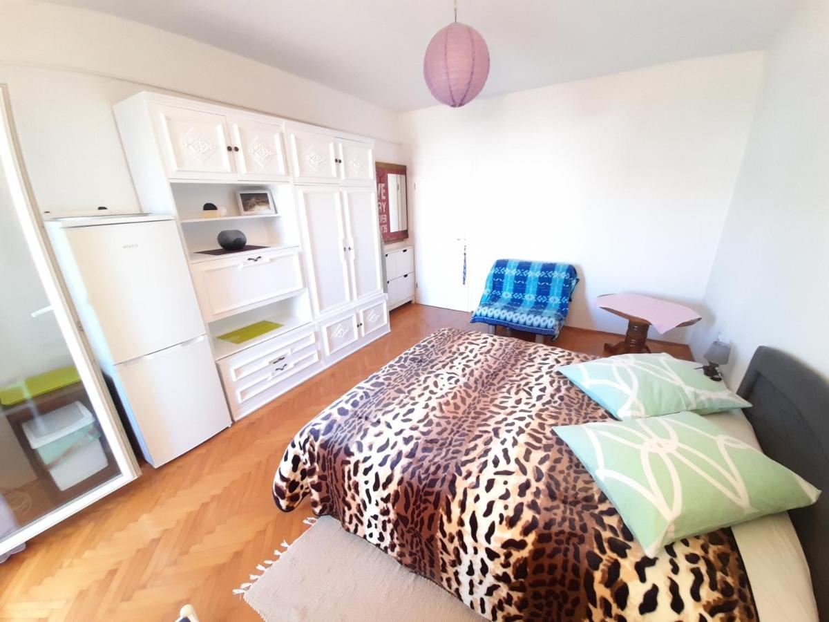 Perica Apartment And Perica Room With Separate Entrance 자다르 외부 사진