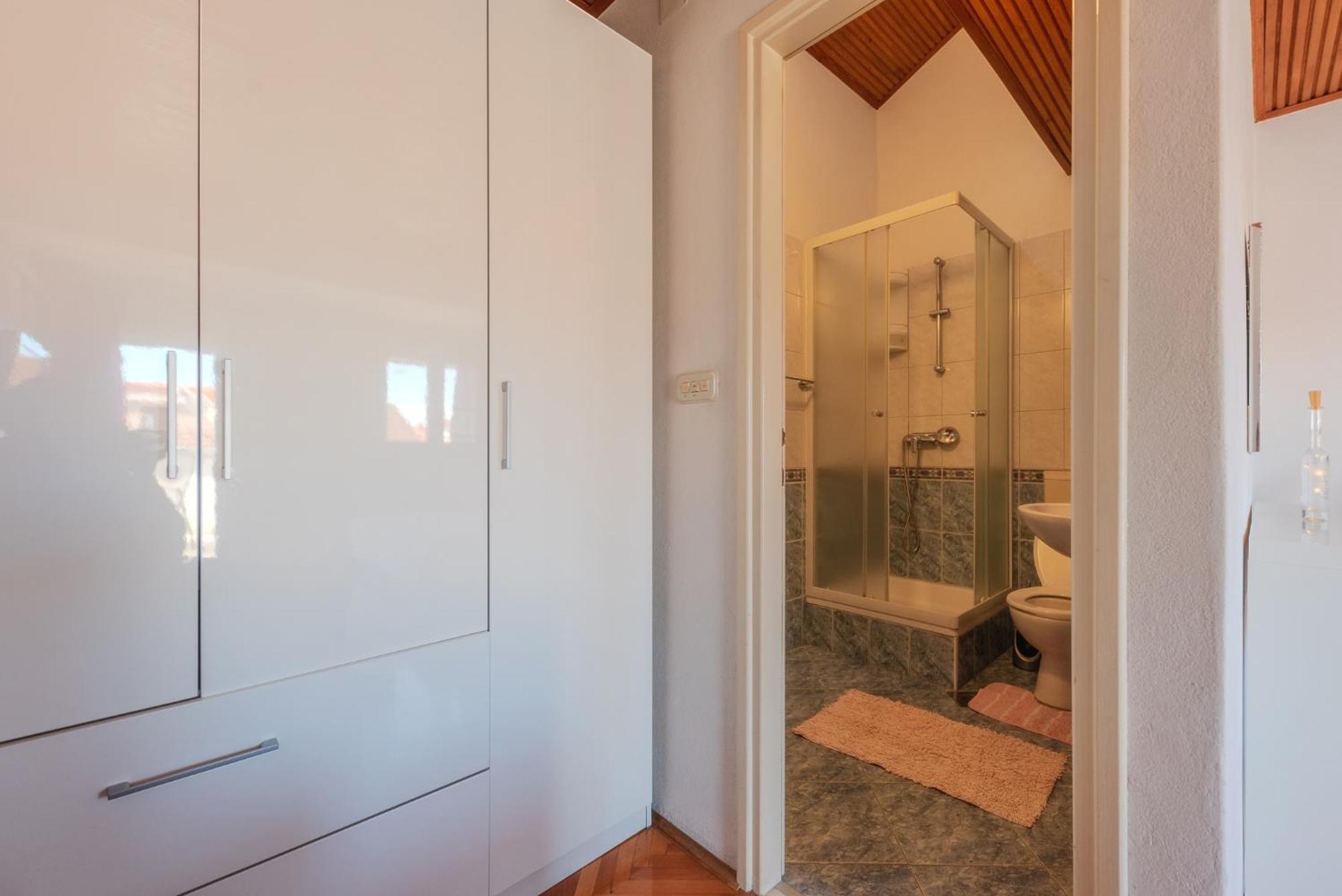 Perica Apartment And Perica Room With Separate Entrance 자다르 외부 사진